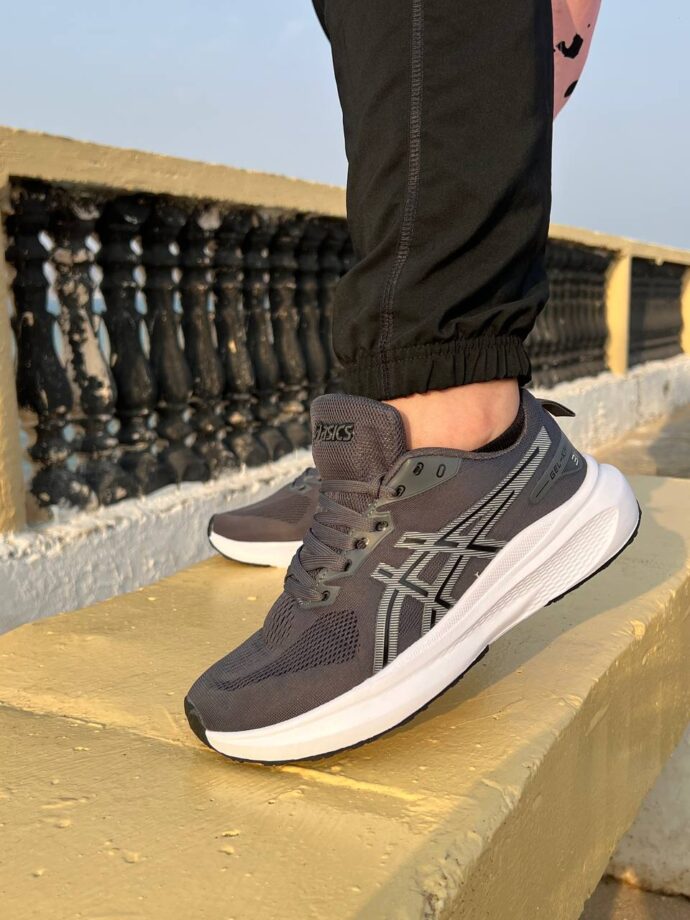 Asics Shoes – Image 2